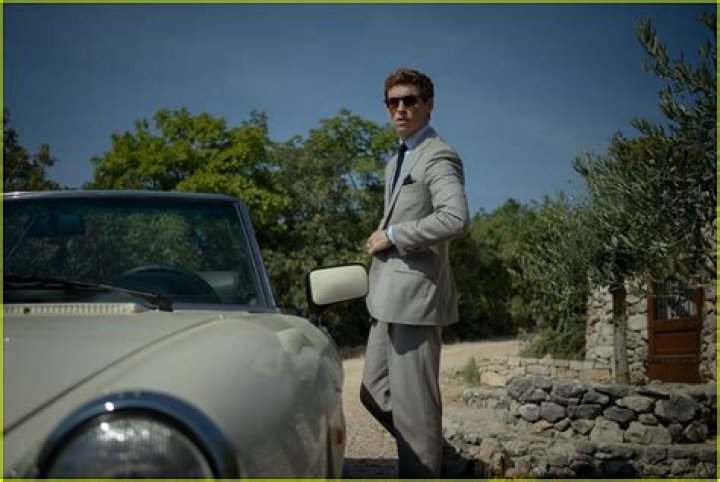 Eddie Redmayne Religion What Religion is Eddie Redmayne? Is Eddie Redmayne a Christian? - News - SarkariResult