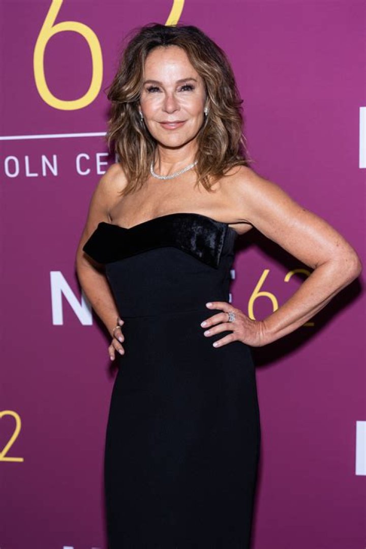 Jennifer Grey Height, Weight, Body Measurements, Bra Size, Shoe Size