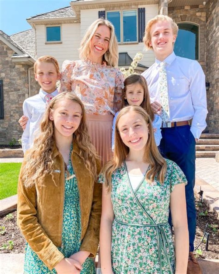 Kaley Paladino, a Mother, Lost Her 2-Year-Old Child in A Car Accident