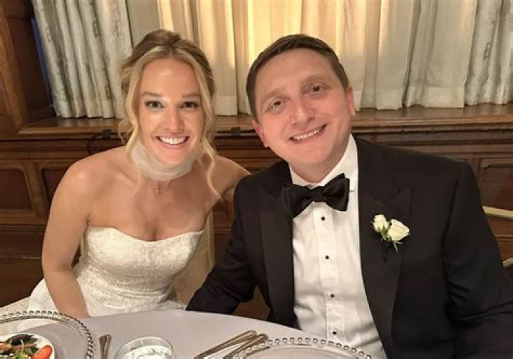 Liv Lo Wiki, Bio, Husband, Married, Age, Height, Ethnicity, Nationality