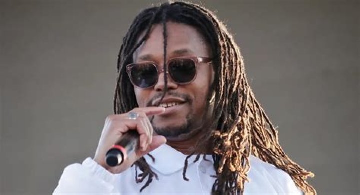 Lupe Fiasco Height, Weight, Body Measurements, Shoe Size