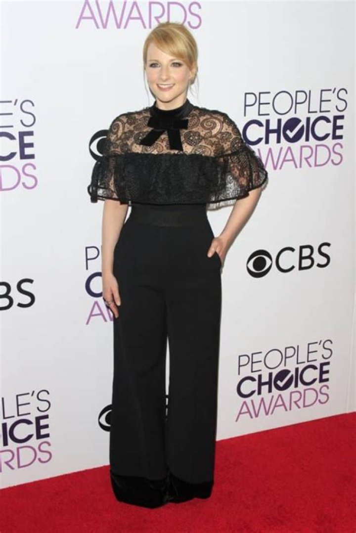 Melissa Rauch Height, Weight, Measurements, Bra Size, Shoe Size