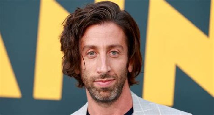 Simon Helberg Height, Weight, Body Measurements, Shoe Size