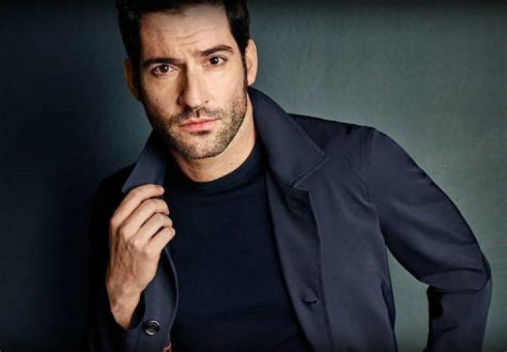 Tom Ellis Net Worth : Details About Cars, Income, Movies, Age, Wife, Career - SarkariResult